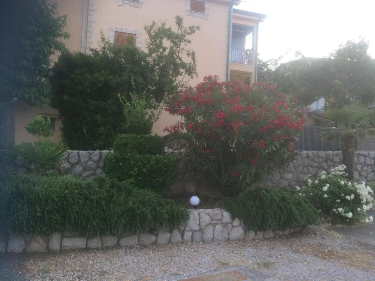Botic Apartments Šilo Eksteriør bilde